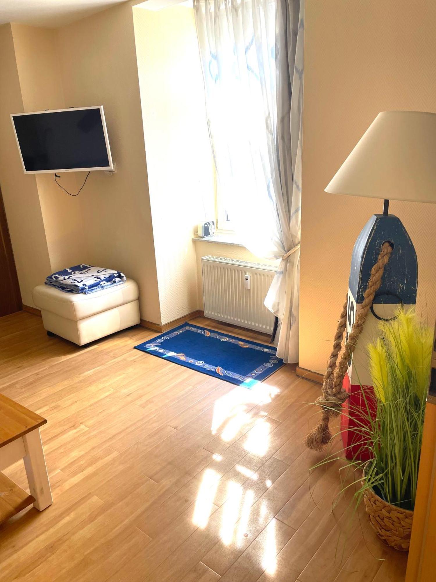 Ostseewind - In Der Strandstrasse-Fuehrt Zur Seebruecke Ostseebad Kühlungsborn Kültér fotó